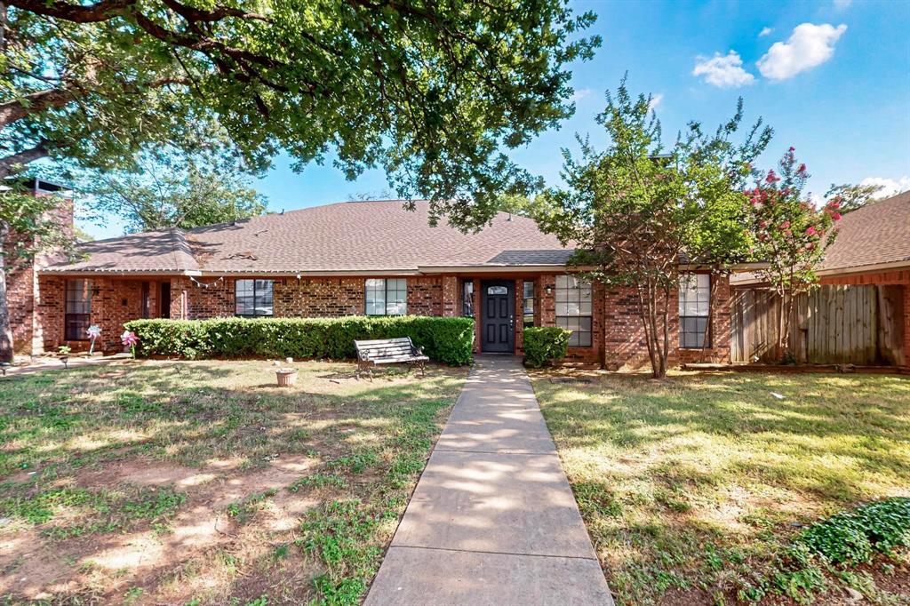 1902 N Irving Heights Drive Property Photo 1