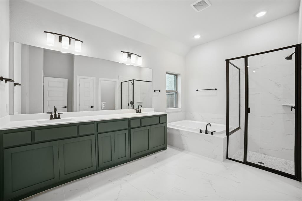 9512 Dahlia Boulevard Property Photo 32