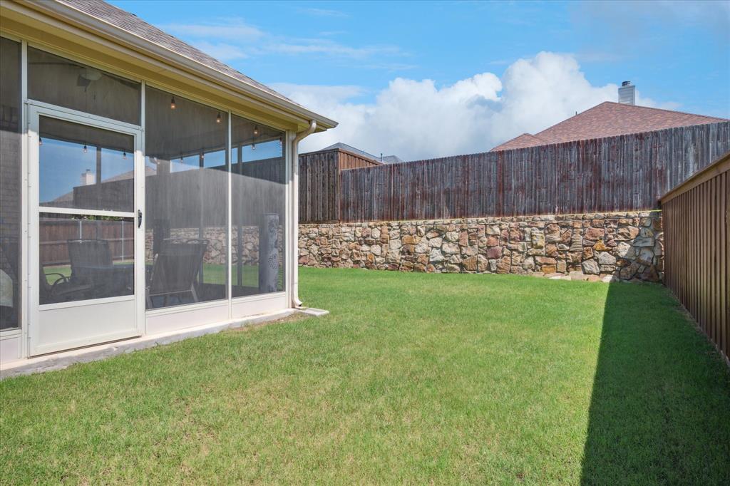 5704 Ridgeson Drive Property Photo 21