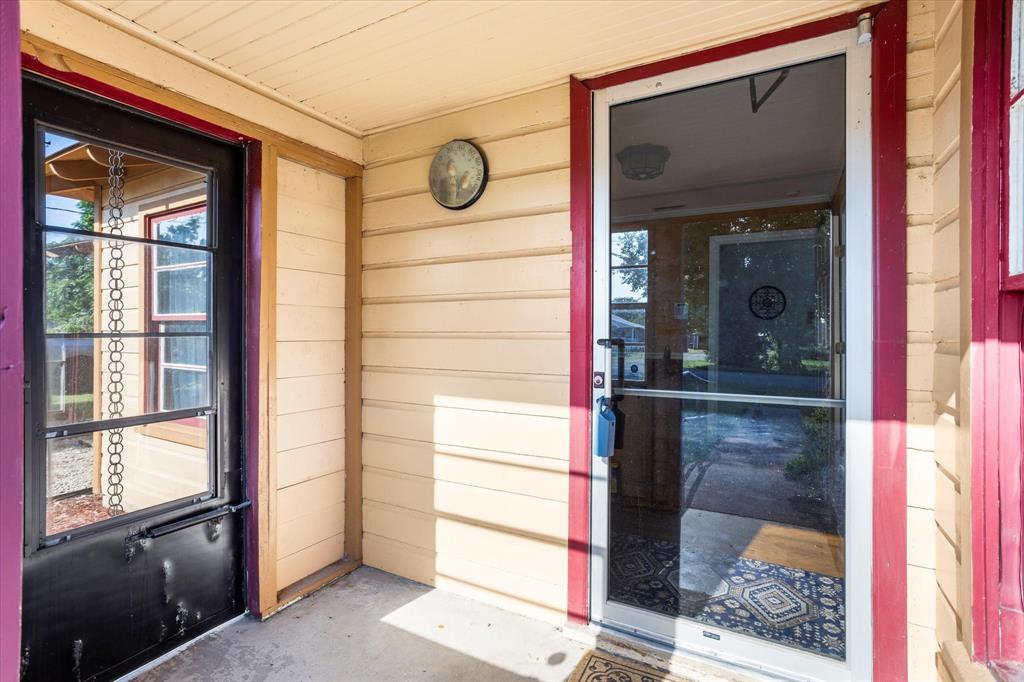 1316 Hall Street Property Photo 6