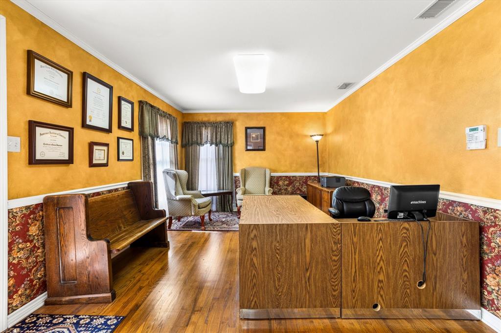 1316 Hall Street Property Photo 7