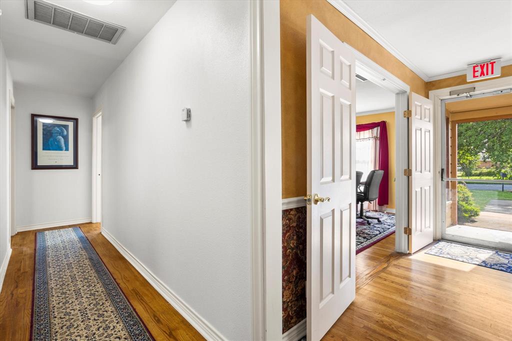 1316 Hall Street Property Photo 16
