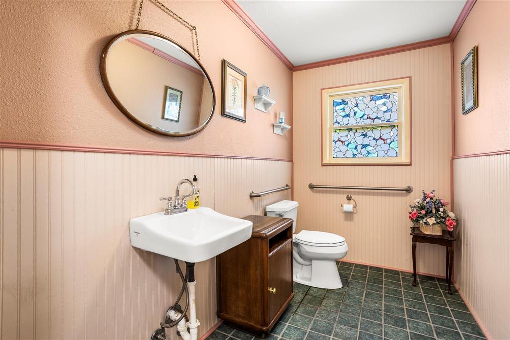 1316 Hall Street Property Photo 17