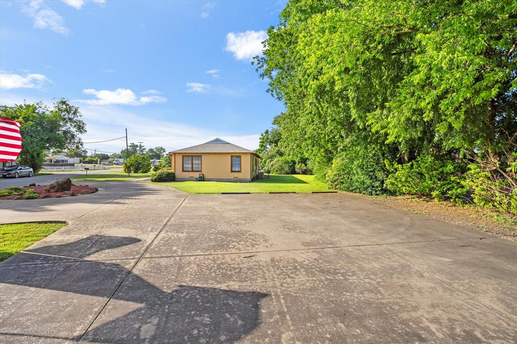 1316 Hall Street Property Photo 24