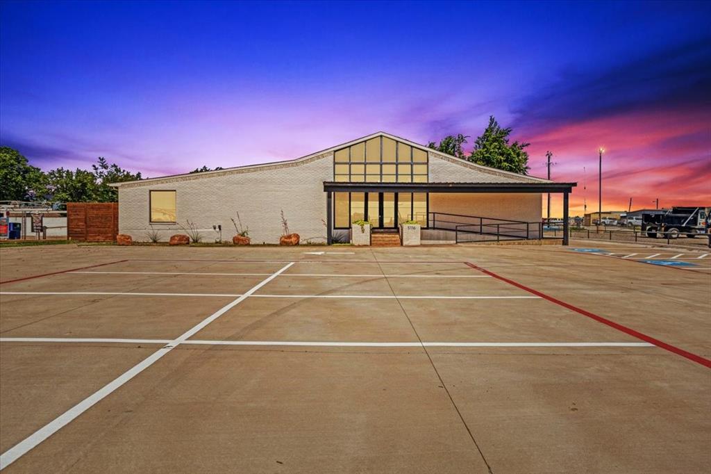 5116 Texoma Parkway Property Photo 4