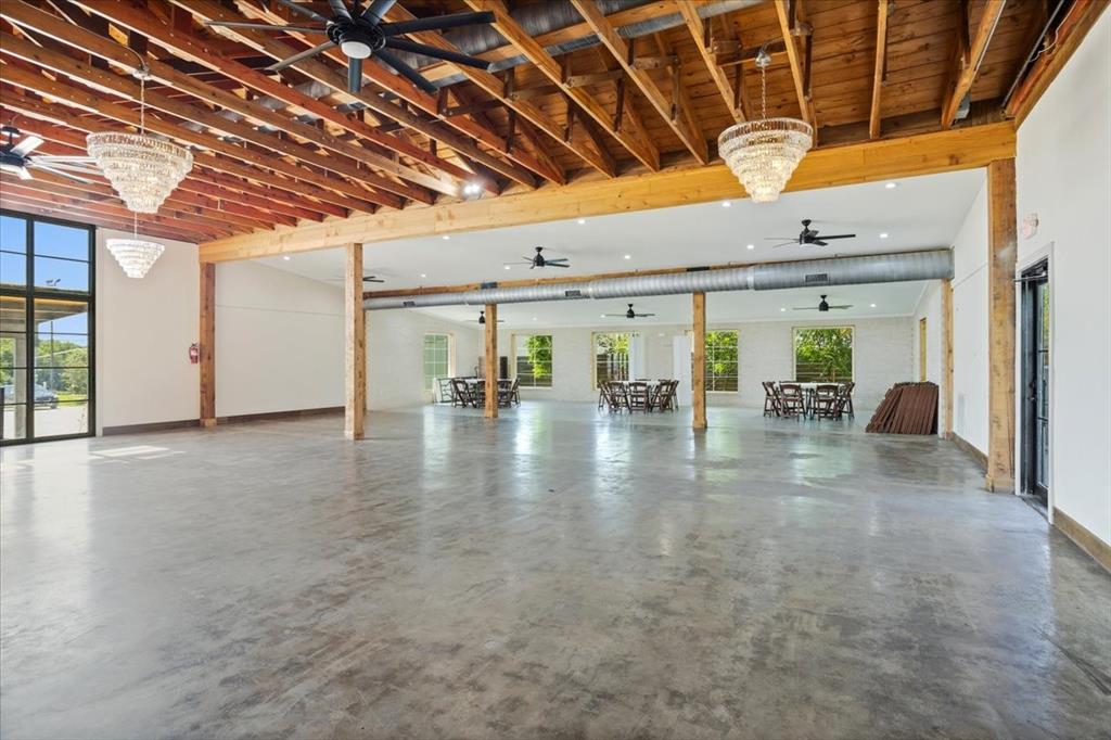 5116 Texoma Parkway Property Photo 6