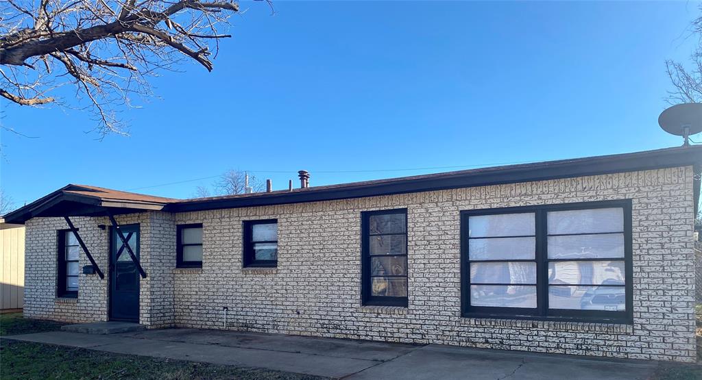 5265 Taos Drive Property Photo 1