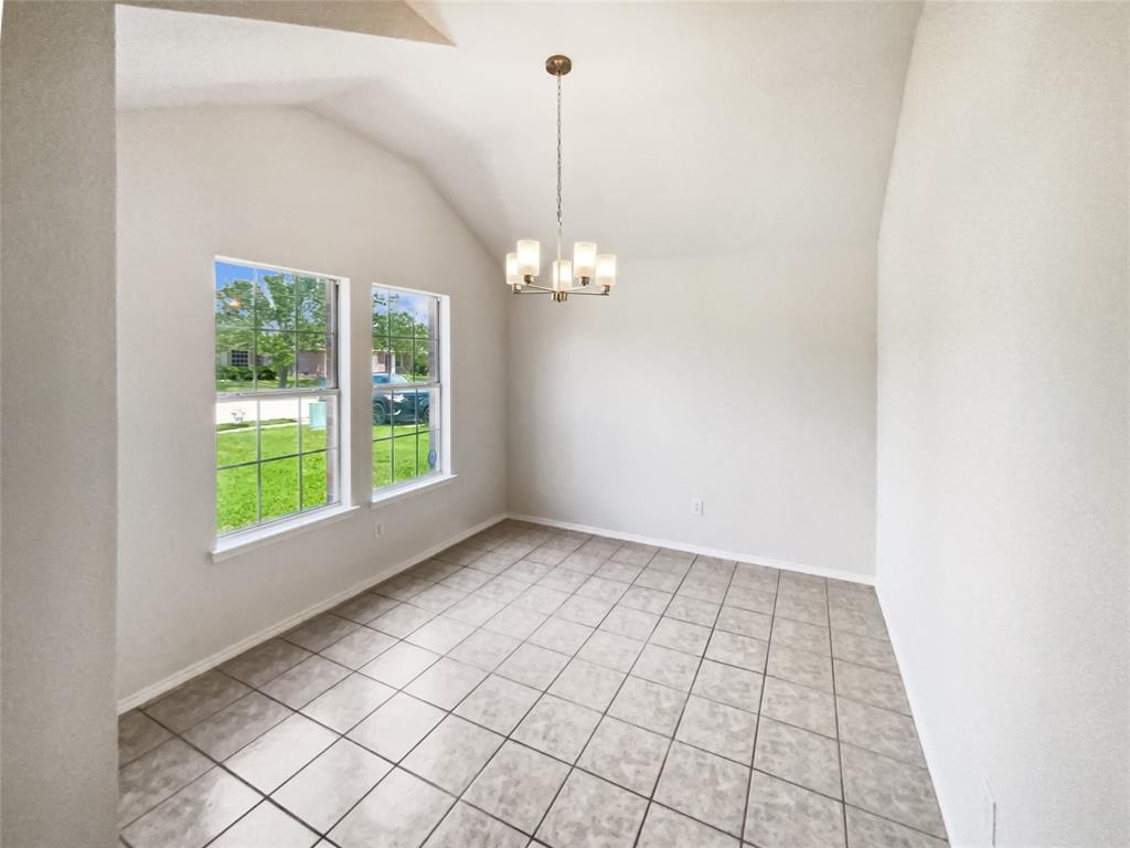 1526 Warrington Way Property Photo 10