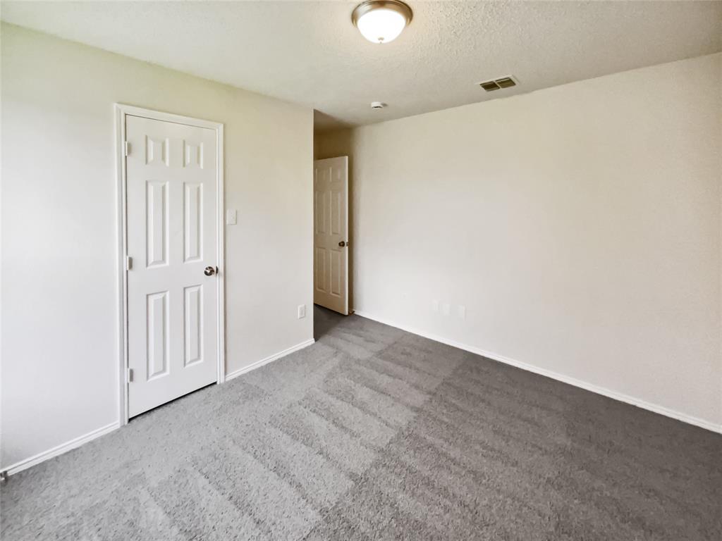 1526 Warrington Way Property Photo 16
