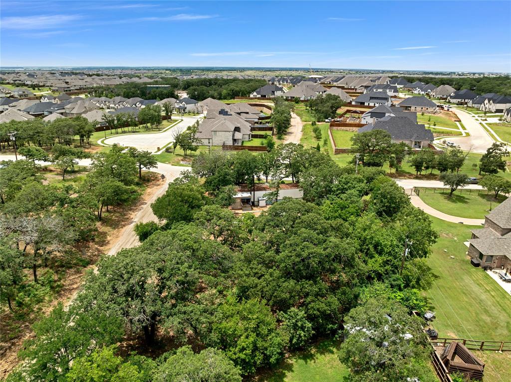 4083 Meadowview Drive Property Photo 4