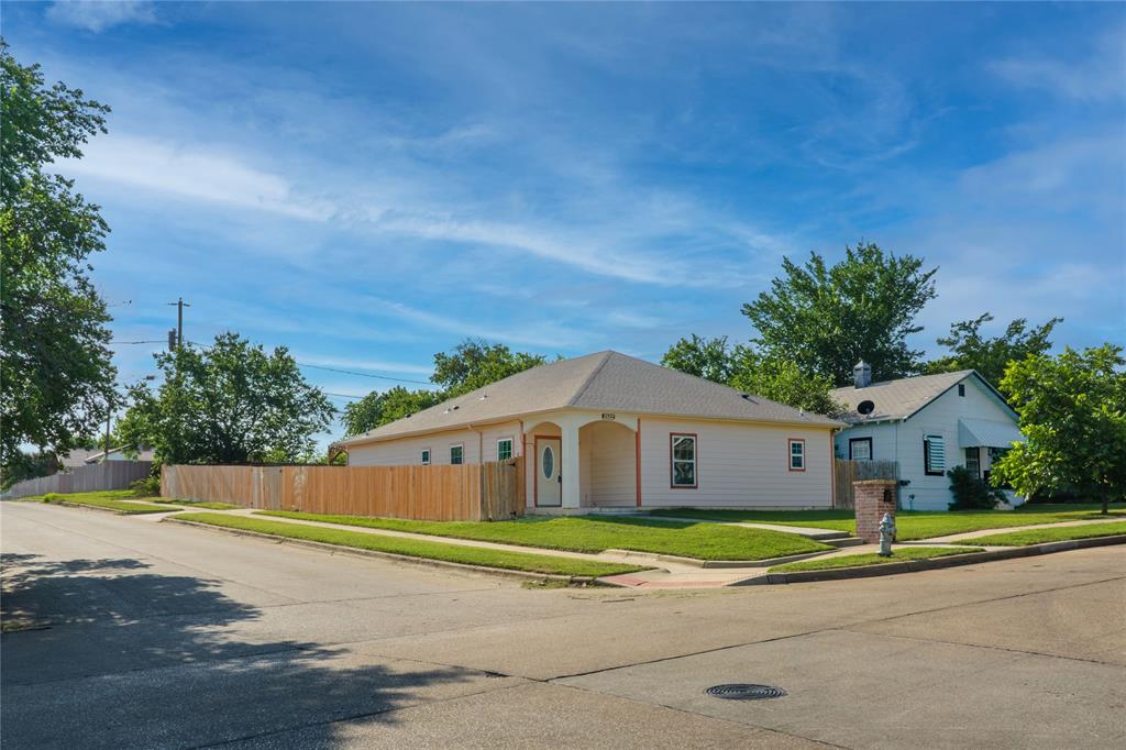 2522 Refugio Avenue Property Photo 1