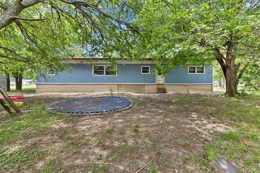 4375 Meadowview Drive Property Photo 4