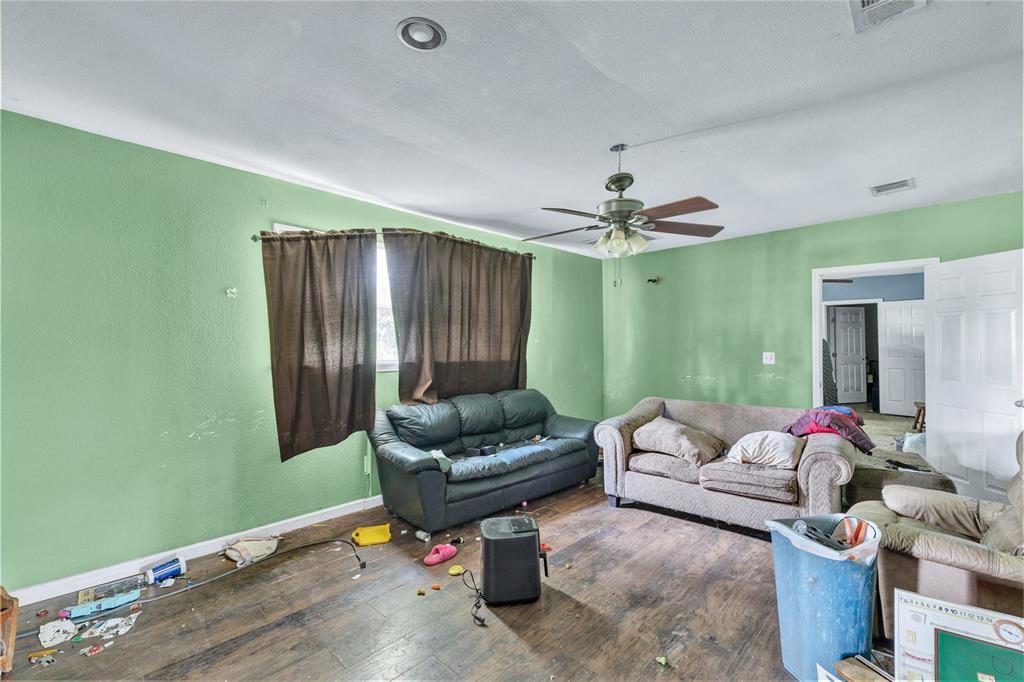 4375 Meadowview Drive Property Photo 5