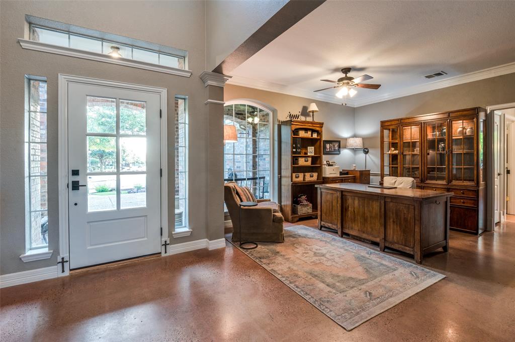 6474 Oneida Drive Property Photo 3