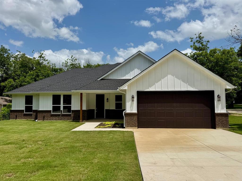 507 S 4th Street Property Photo 1