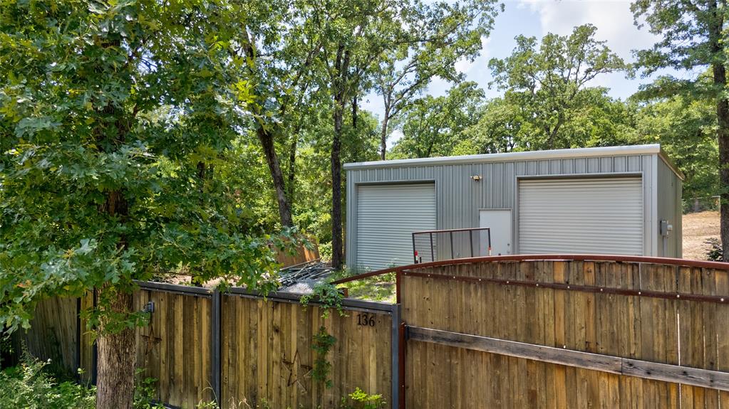 136 Kings Row Property Photo 21