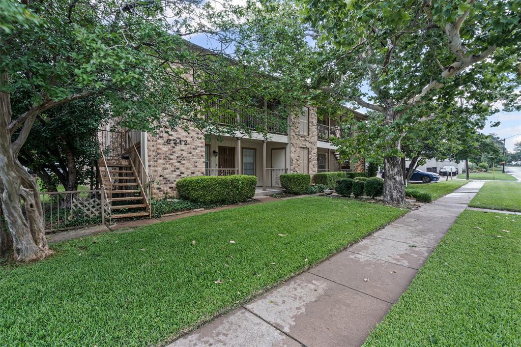 2212 Merrick Street Property Photo 1