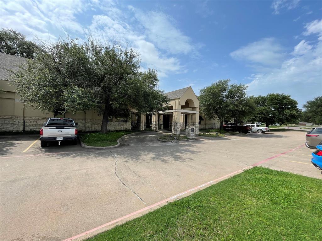 3305 N Calais Drive Property Photo 4