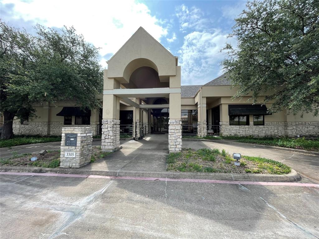 3305 N Calais Drive Property Photo 6