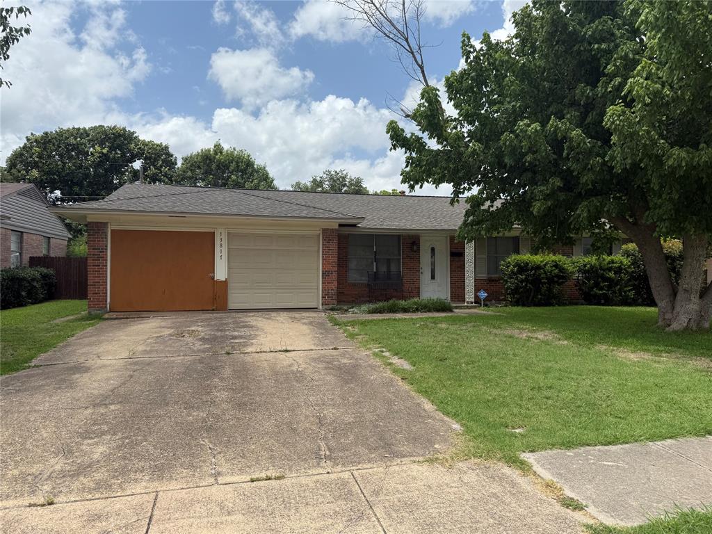 13817 Pyramid Drive Property Photo 1