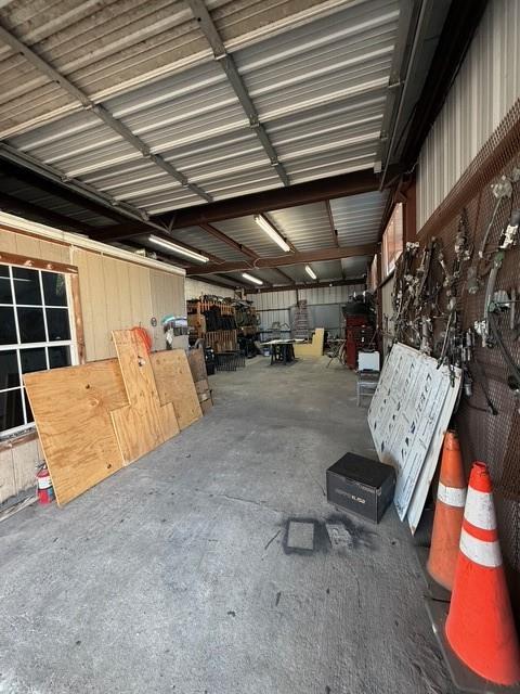 3806 S Buckner Boulevard Property Photo 4