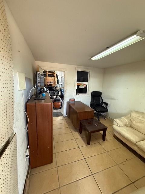 3806 S Buckner Boulevard Property Photo 7