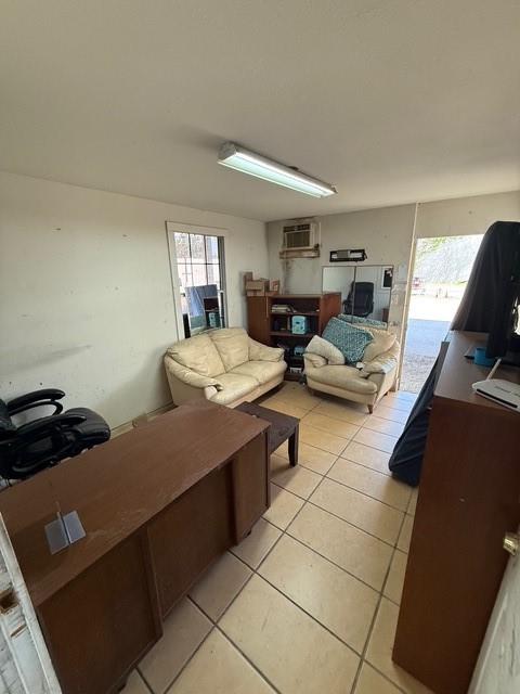 3806 S Buckner Boulevard Property Photo 8