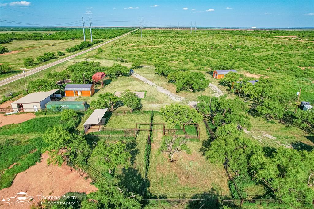1865 Fm-540 Property Photo 2