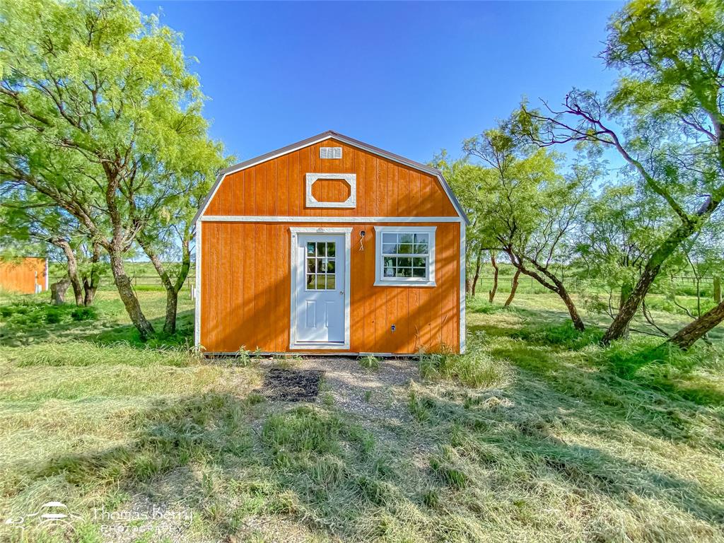 1865 Fm-540 Property Photo 8