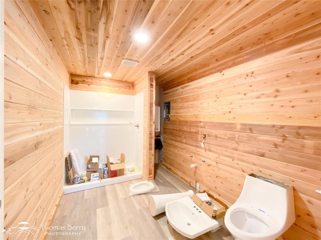 1865 Fm-540 Property Photo 13