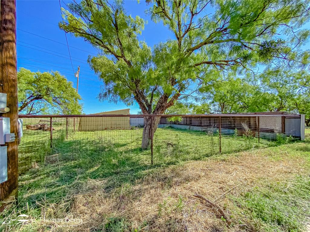 1865 Fm-540 Property Photo 27