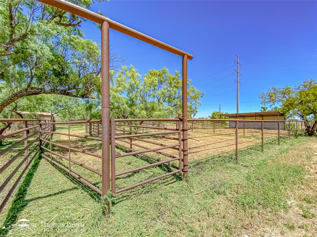 1865 Fm-540 Property Photo 30