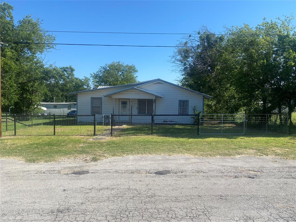 1604 5th Street Property Photo 1