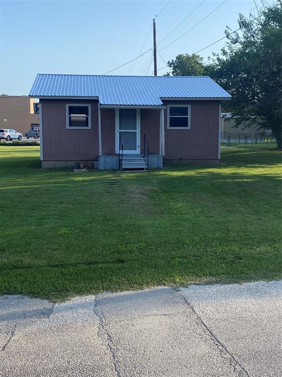 209 6th Street Property Photo 2