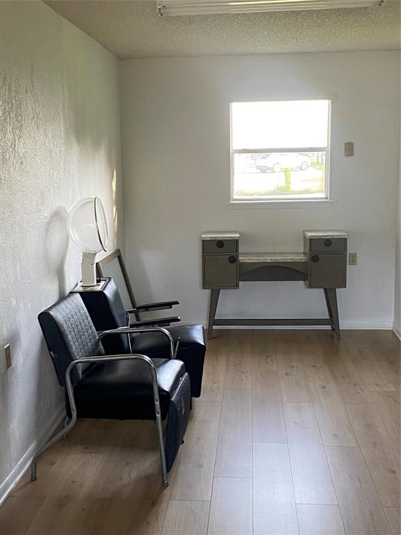 209 6th Street Property Photo 7