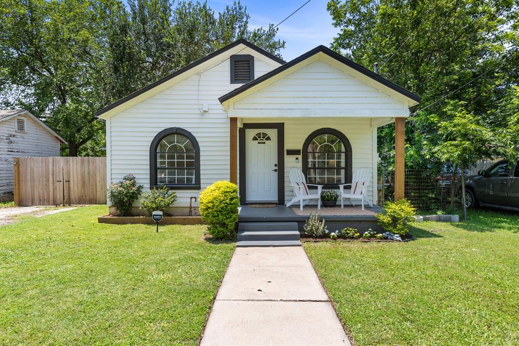 1204 Maxfield Street Property Photo 1