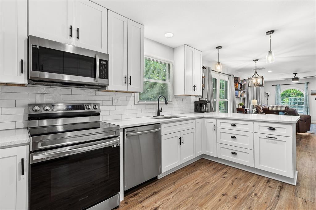 1204 Maxfield Street Property Photo 9