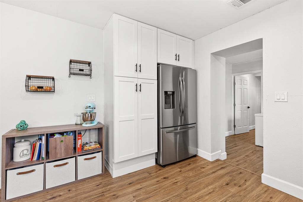 1204 Maxfield Street Property Photo 10