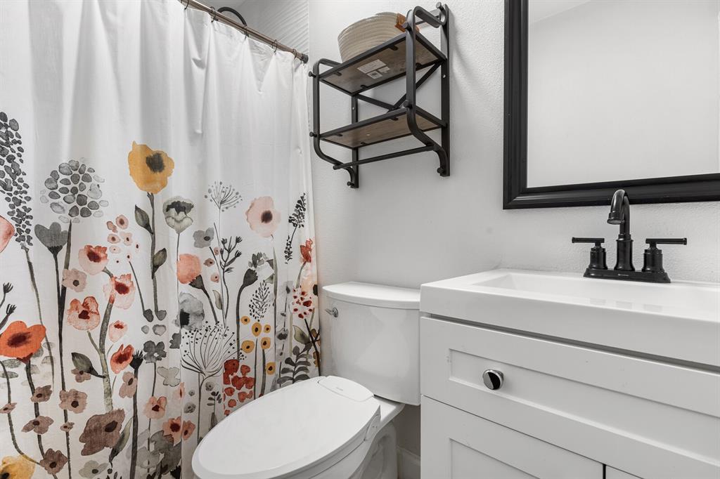 1204 Maxfield Street Property Photo 14