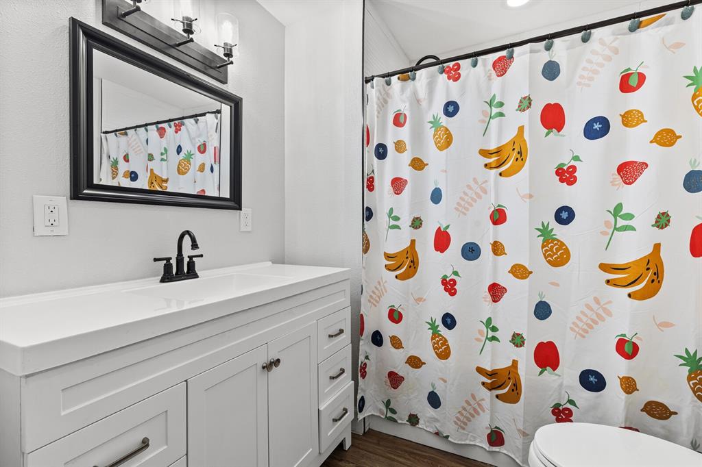 1204 Maxfield Street Property Photo 16