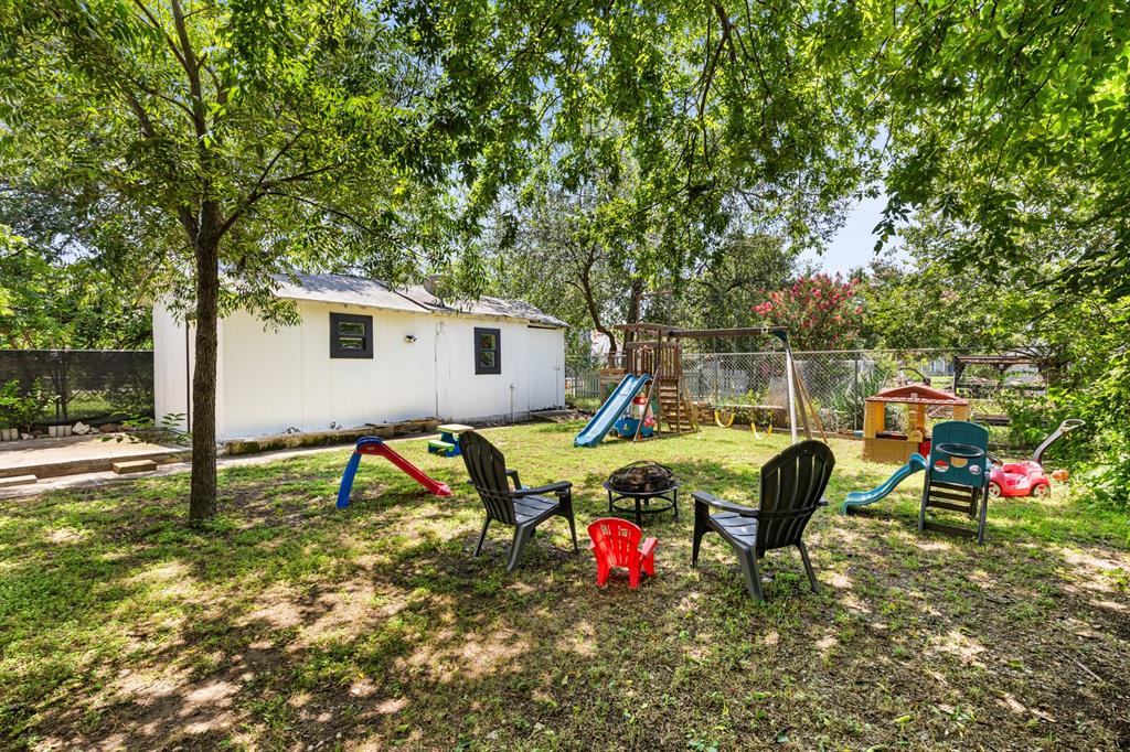 1204 Maxfield Street Property Photo 20