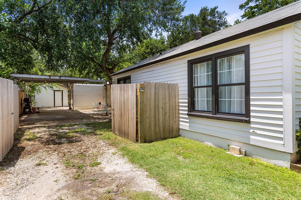 1204 Maxfield Street Property Photo 23