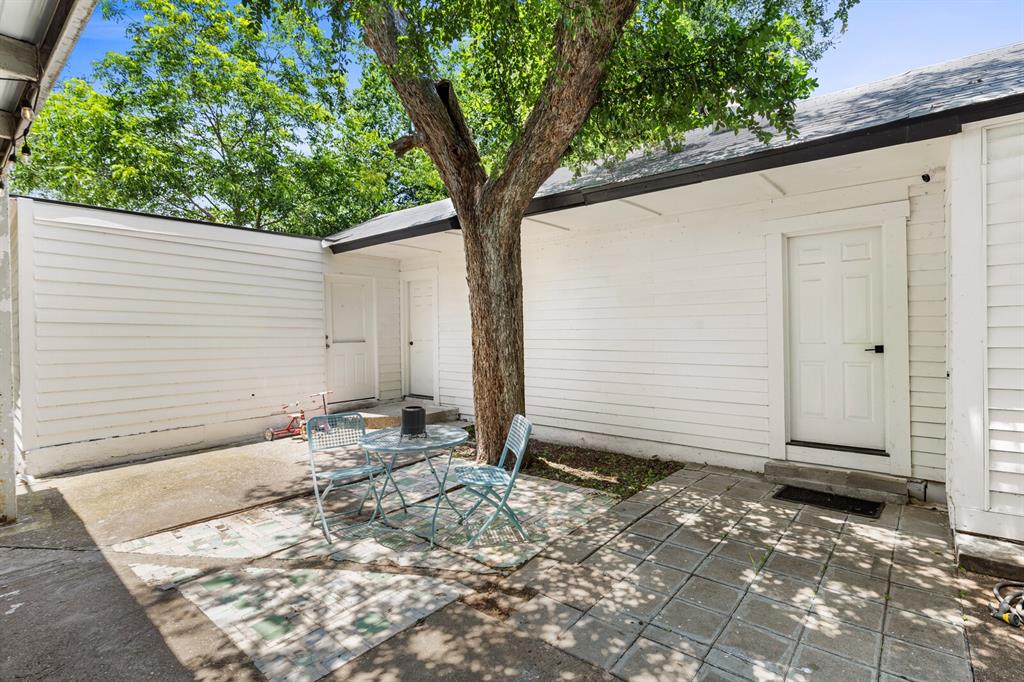 1204 Maxfield Street Property Photo 27