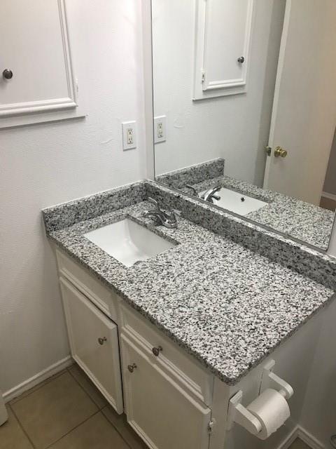 4025 Ovid Avenue Property Photo 10
