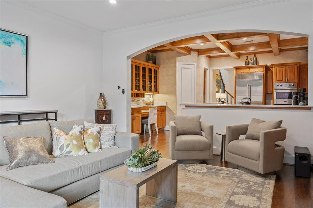 3445 Shenandoah Street Property Photo 1