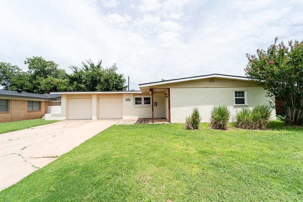 2117 Ivanhoe Lane Property Photo 1