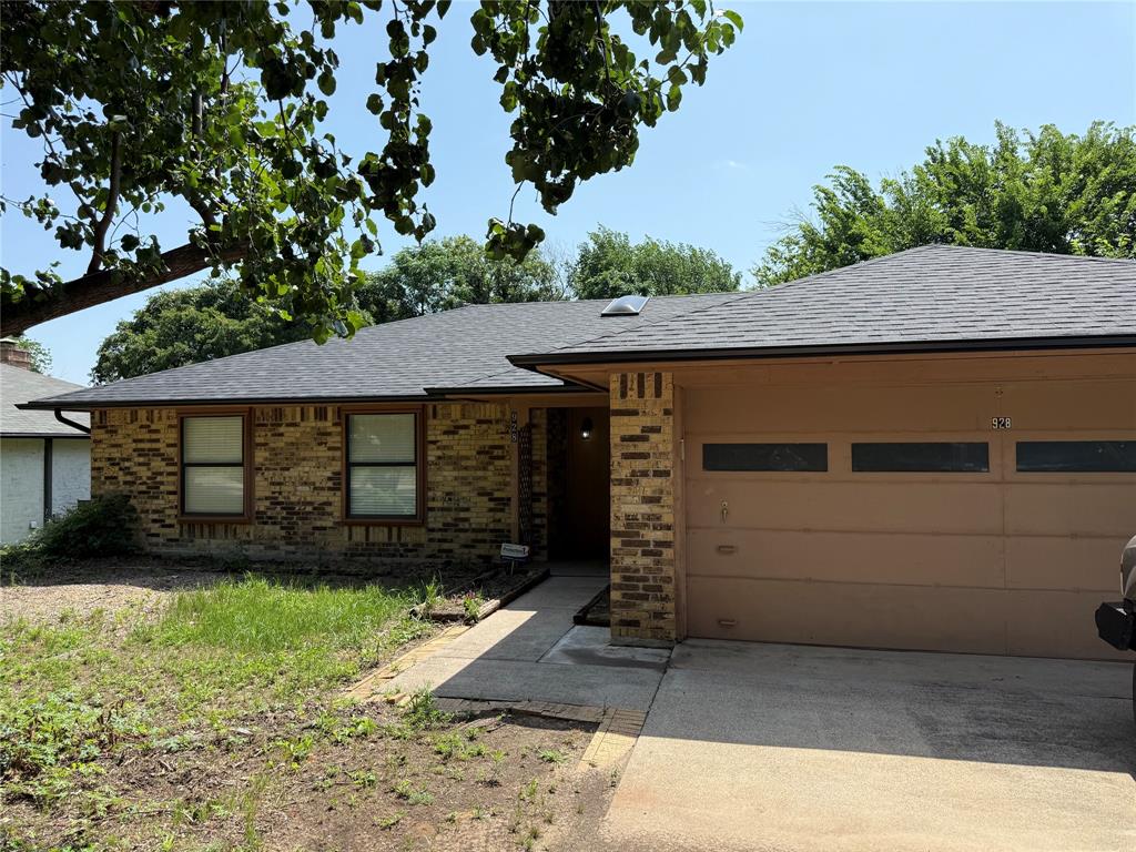 928 Rosebud Drive Property Photo 1