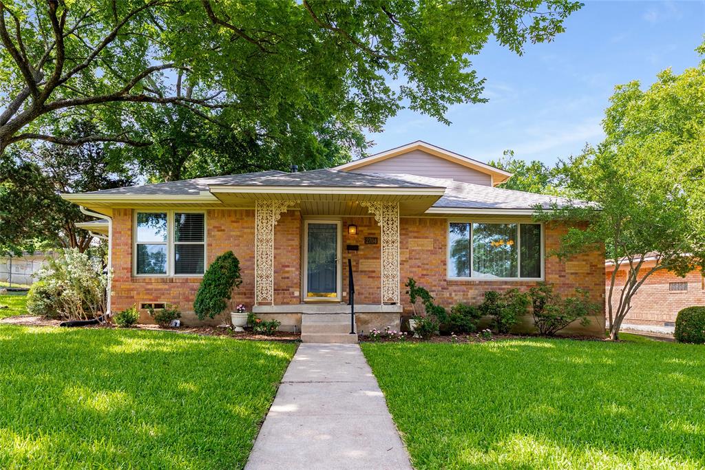 2704 Sunset Avenue Property Photo 1