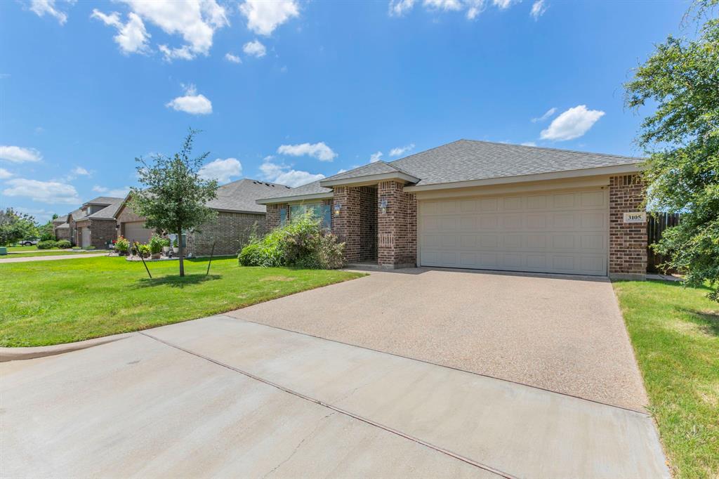 3105 Paint Horse Drive Property Photo 1