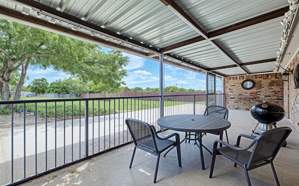 531 Griffin Street Property Photo 18